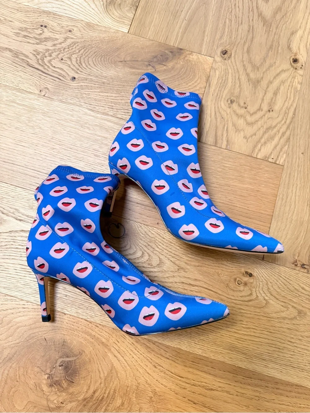 Zara Blue Lip-Print Stretch Neoprene Sock Booties